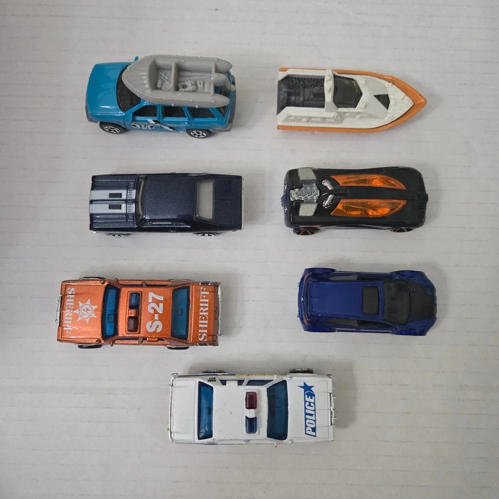 Vintage Matchbox Hot Wheels Police Sheriff Ford LTD Jeep Rescue Boat Lot of 7